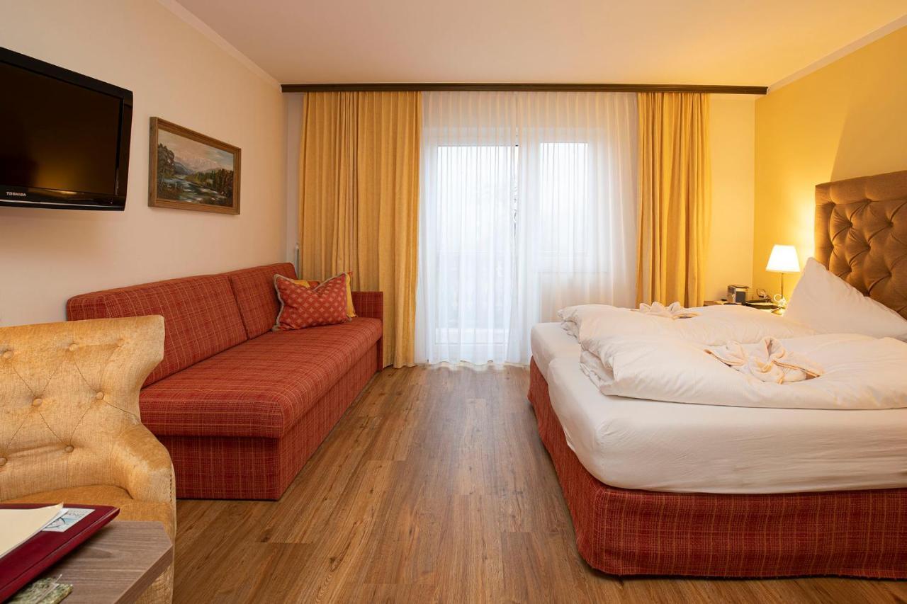Landhotel Agathawirt Bad Goisern Bagian luar foto